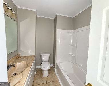 257 Linda Way - Photo Thumbnail 9
