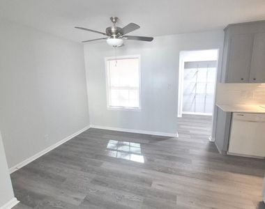 190 Springdale Court - Photo Thumbnail 6