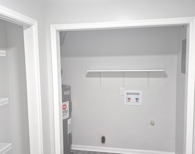 190 Springdale Court - Photo Thumbnail 3