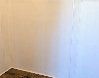 100 Crestmont Court - Photo Thumbnail 17