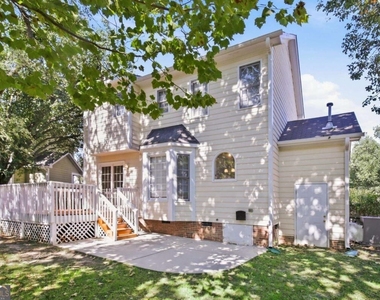 160 Thomas Crossing Drive - Photo Thumbnail 14