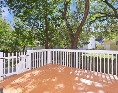 160 Thomas Crossing Drive - Photo Thumbnail 13