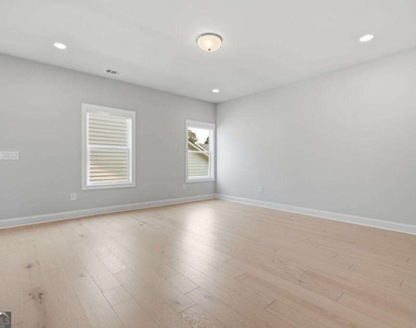 239 Mooney Road - Photo Thumbnail 29