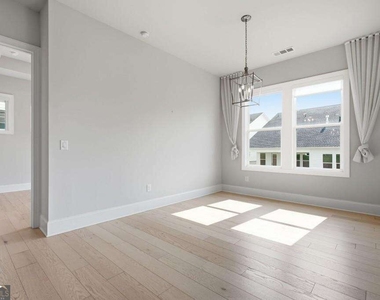 239 Mooney Road - Photo Thumbnail 16