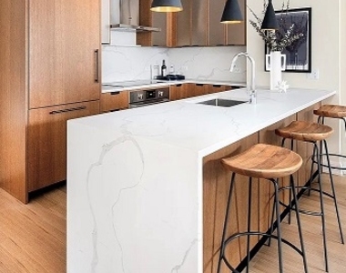 East 53rd Street - Photo Thumbnail 4