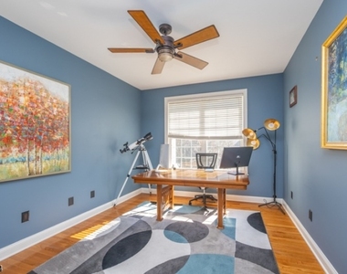 225 Holcombe Way - Photo Thumbnail 7