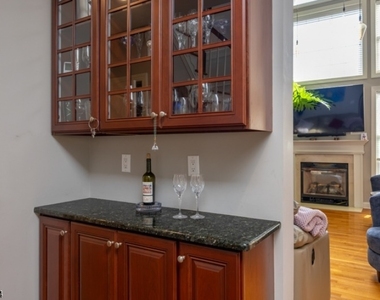 225 Holcombe Way - Photo Thumbnail 20