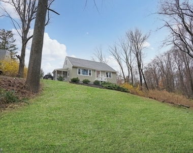 33 Abbott Rd - Photo Thumbnail 31