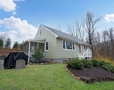 33 Abbott Rd - Photo Thumbnail 32