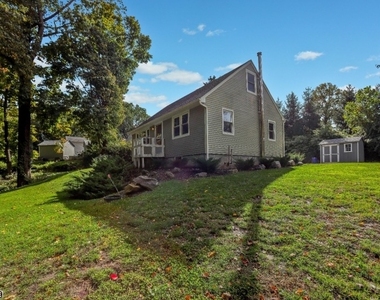 33 Abbott Rd - Photo Thumbnail 2