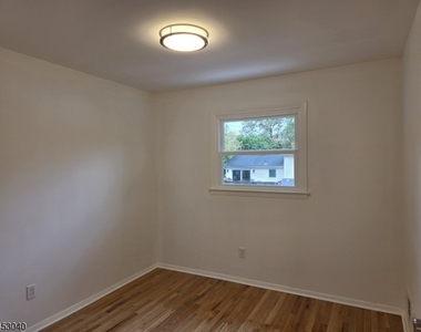 74 Fitzrandolph Rd - Photo Thumbnail 10