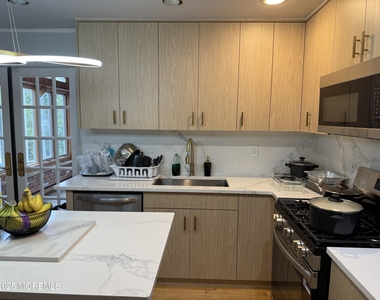 241 Cliftwood Road - Photo Thumbnail 5