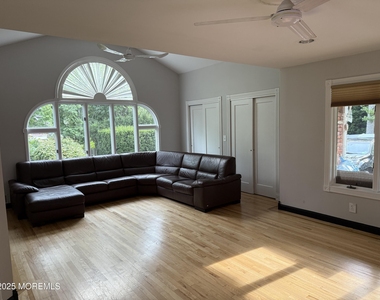 241 Cliftwood Road - Photo Thumbnail 12