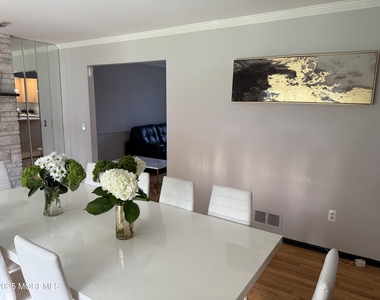 241 Cliftwood Road - Photo Thumbnail 2