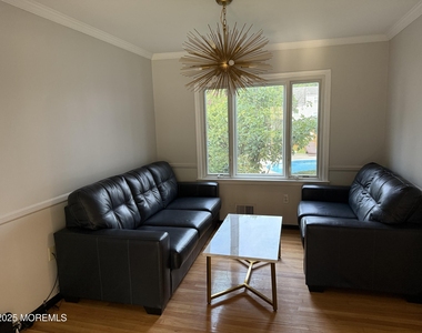 241 Cliftwood Road - Photo Thumbnail 9
