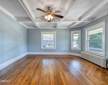 65 Atlantic Avenue - Photo Thumbnail 4