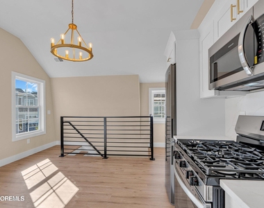 39 Seadrift Avenue - Photo Thumbnail 6