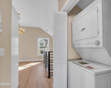 39 Seadrift Avenue - Photo Thumbnail 11