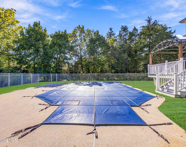 1410 Vincenzo Drive - Photo Thumbnail 57