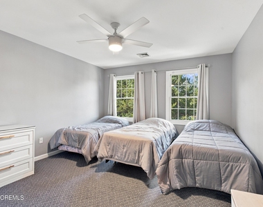 1410 Vincenzo Drive - Photo Thumbnail 42
