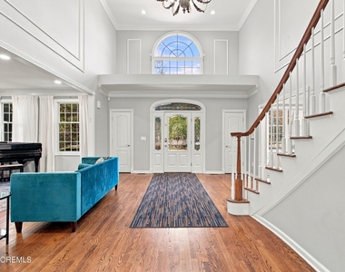 1410 Vincenzo Drive - Photo Thumbnail 7