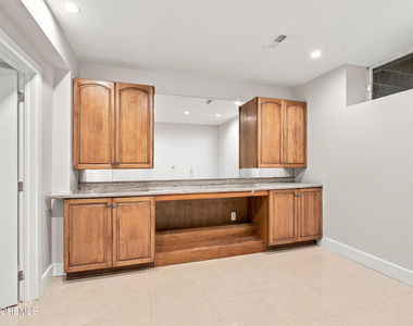 1410 Vincenzo Drive - Photo Thumbnail 45