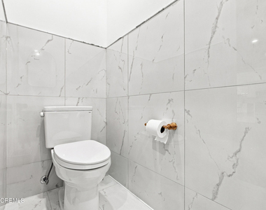 1410 Vincenzo Drive - Photo Thumbnail 12