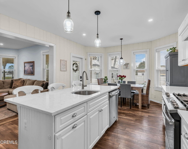 1607 River Road - Photo Thumbnail 12