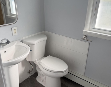 1313 8th Avenue - Photo Thumbnail 7