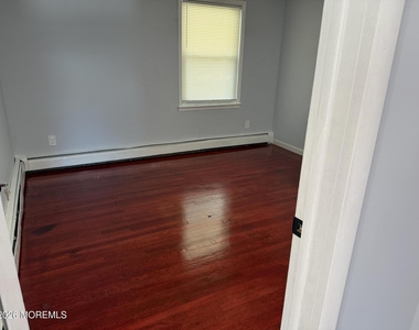 1313 8th Avenue - Photo Thumbnail 4
