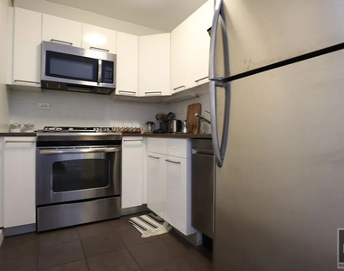 East 63 Street - Photo Thumbnail 1