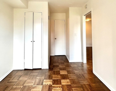 East 63 Street - Photo Thumbnail 1