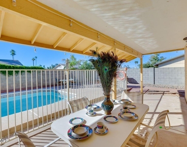 4933 W Larkspur Drive - Photo Thumbnail 19