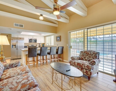 4933 W Larkspur Drive - Photo Thumbnail 3