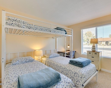 4933 W Larkspur Drive - Photo Thumbnail 16
