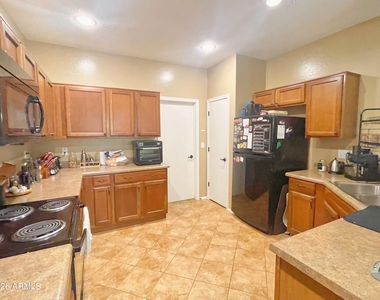 1250 S Rialto -- - Photo Thumbnail 3