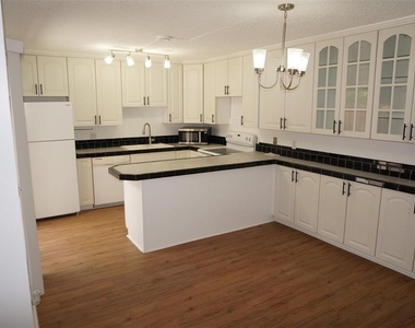 3425 San Bernadino Drive - Photo Thumbnail 8