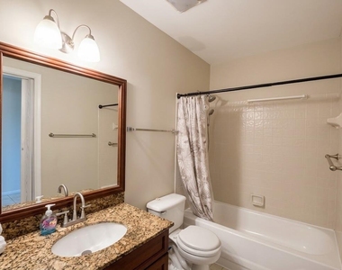 535 Banks Road - Photo Thumbnail 10