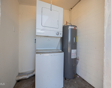 338 E Vogel Avenue - Photo Thumbnail 13