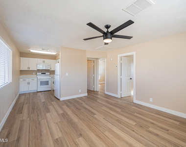 338 E Vogel Avenue - Photo Thumbnail 3