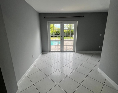 101 Sandpiper Avenue - Photo Thumbnail 2