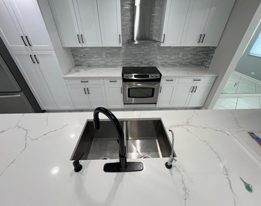 101 Sandpiper Avenue - Photo Thumbnail 1