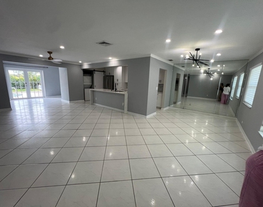 101 Sandpiper Avenue - Photo Thumbnail 5