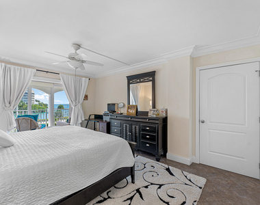 1001 E Camino Real - Photo Thumbnail 17