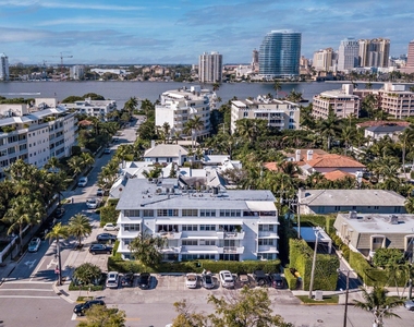 401 Peruvian Avenue - Photo Thumbnail 13