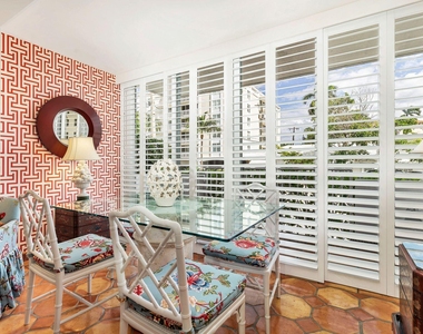 401 Peruvian Avenue - Photo Thumbnail 5