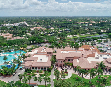 2526 Nw 52nd Street - Photo Thumbnail 91