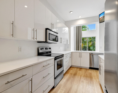 2526 Nw 52nd Street - Photo Thumbnail 35
