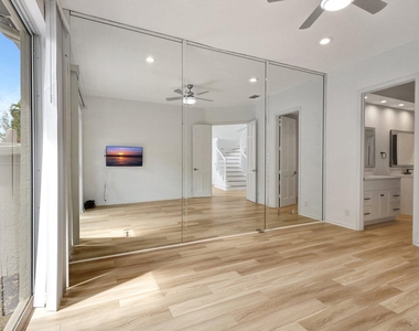 2526 Nw 52nd Street - Photo Thumbnail 25