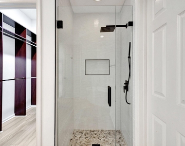 2526 Nw 52nd Street - Photo Thumbnail 43